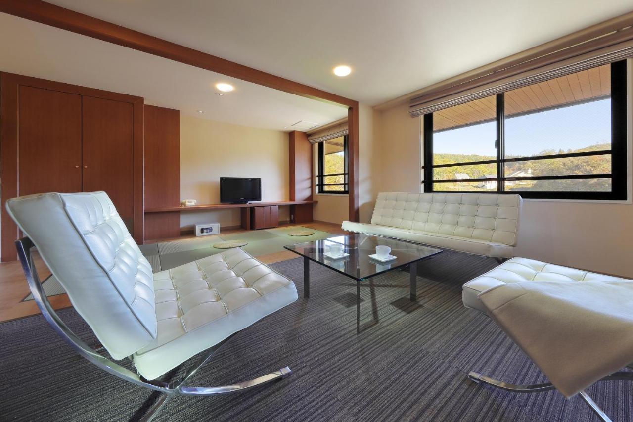 Hotel Ryu Resort And Spa Такаяма Экстерьер фото